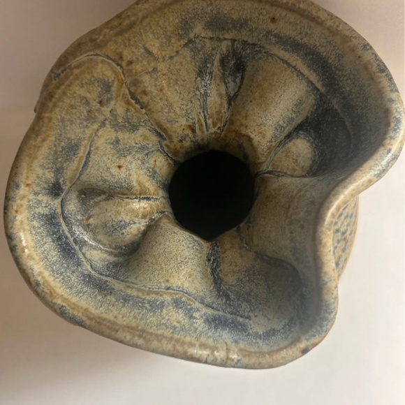 Vintage Studio Pottery gunny sack, signed - Picture 2 of 3